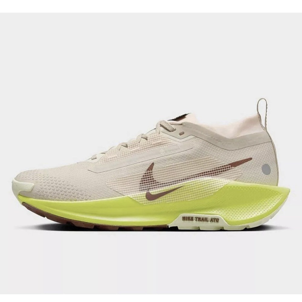 Nike Athletic Shoes in Cream and Lime